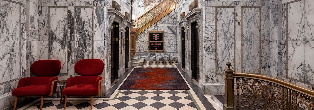 lobby-inst